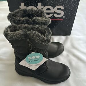 Totes Puffer Boots Womens 7 Black Waterproof Fleece Lined